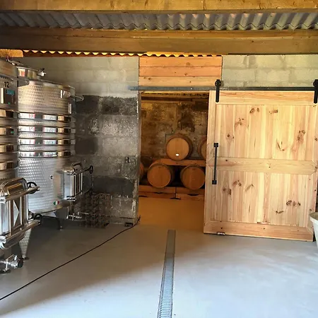 Chateau Clos Des Maurins 3* Vérac