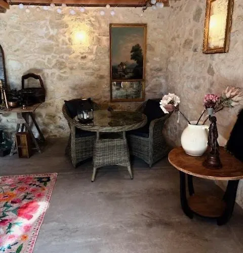 Chateau Clos Des Maurins فندق مبيت وإفطار 3*