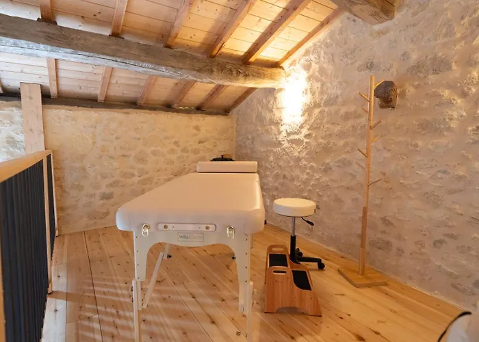 Bed & Breakfast Chateau Clos Des Maurins 3*